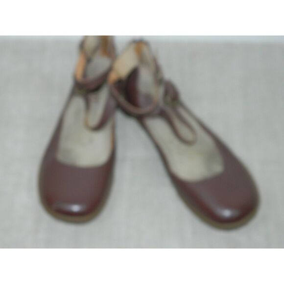 Born Dark Brown Leather Women's Flats - Picture 3 of 11
